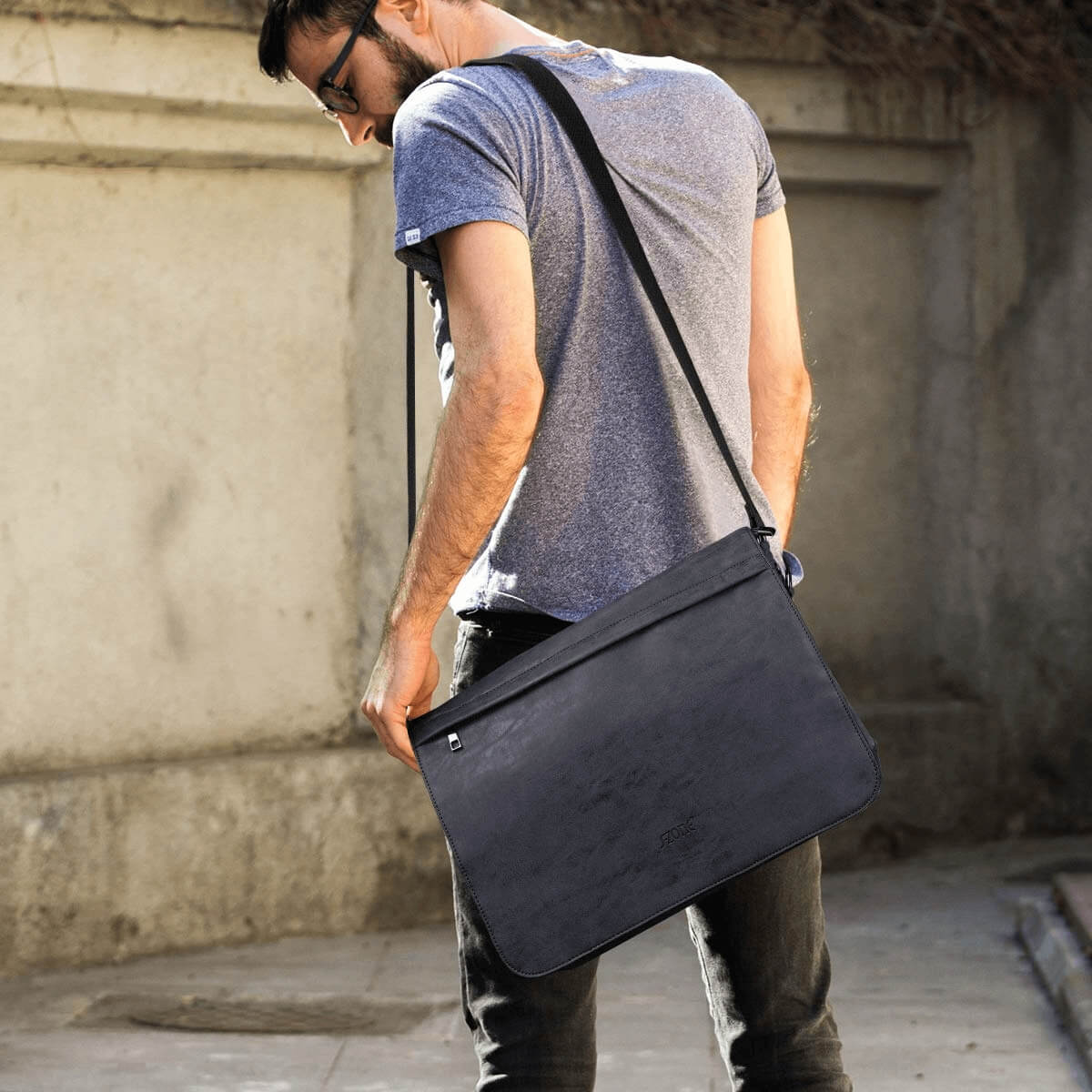 Canvas Laptop Messenger Bag